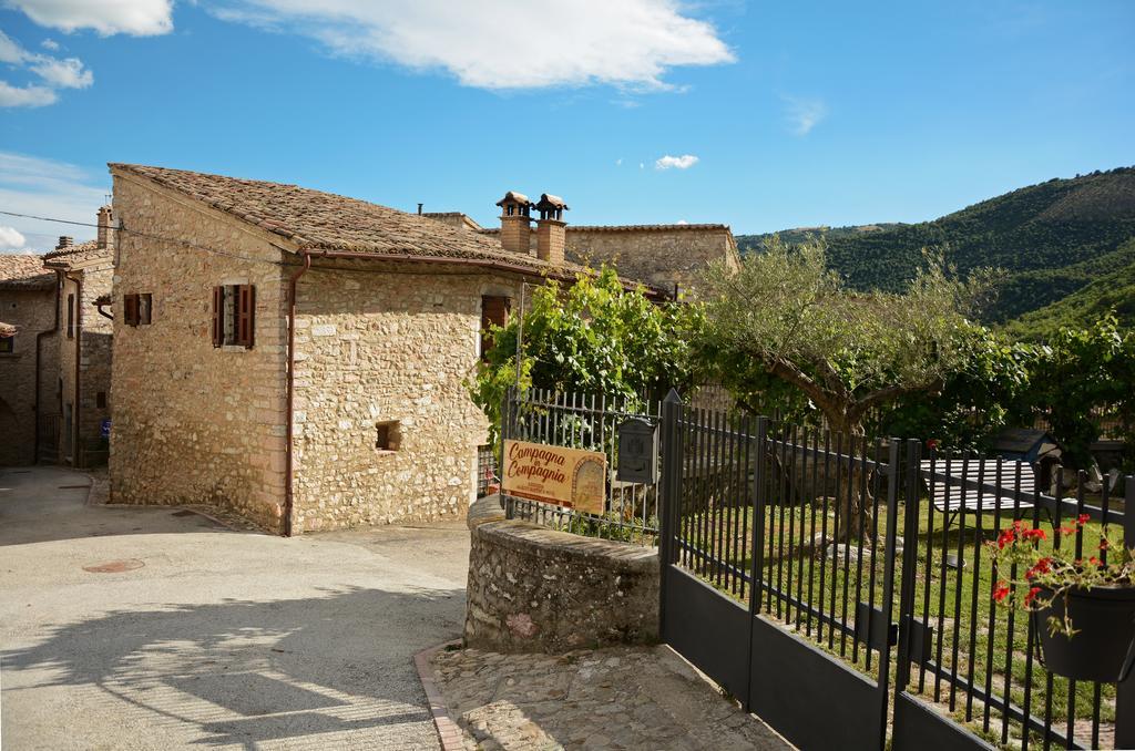 Campagna In Compagnia Vila Vallo di Nera Exterior foto